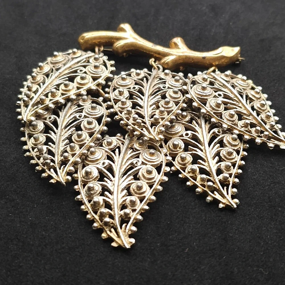 Vintage Filigree Dangle Leaf Brooch Statement‎ Nature Gold & Silver Tone Ornate
